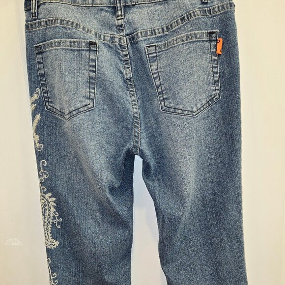 Paisley Embroidered Jeans - Picture 8 of 13